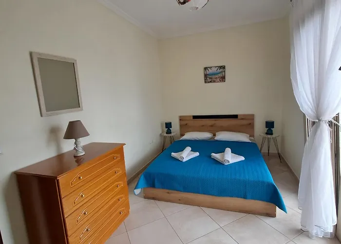 Holiday\'S Nea Peramos Kavala\'S